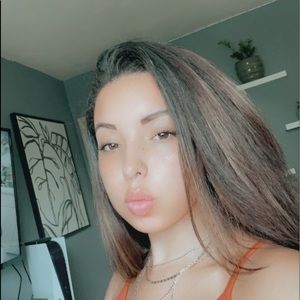 Meet your Posher, Jasmine